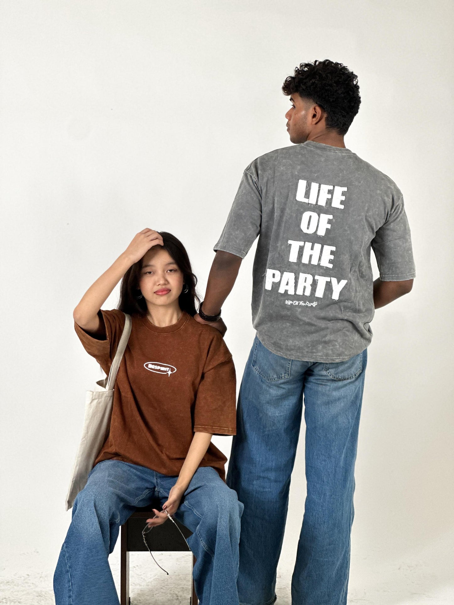 FIVE SLEEVE OVERSEIZED TSHIRT OPTICAL WASH WITH BACK EMBROIDERY