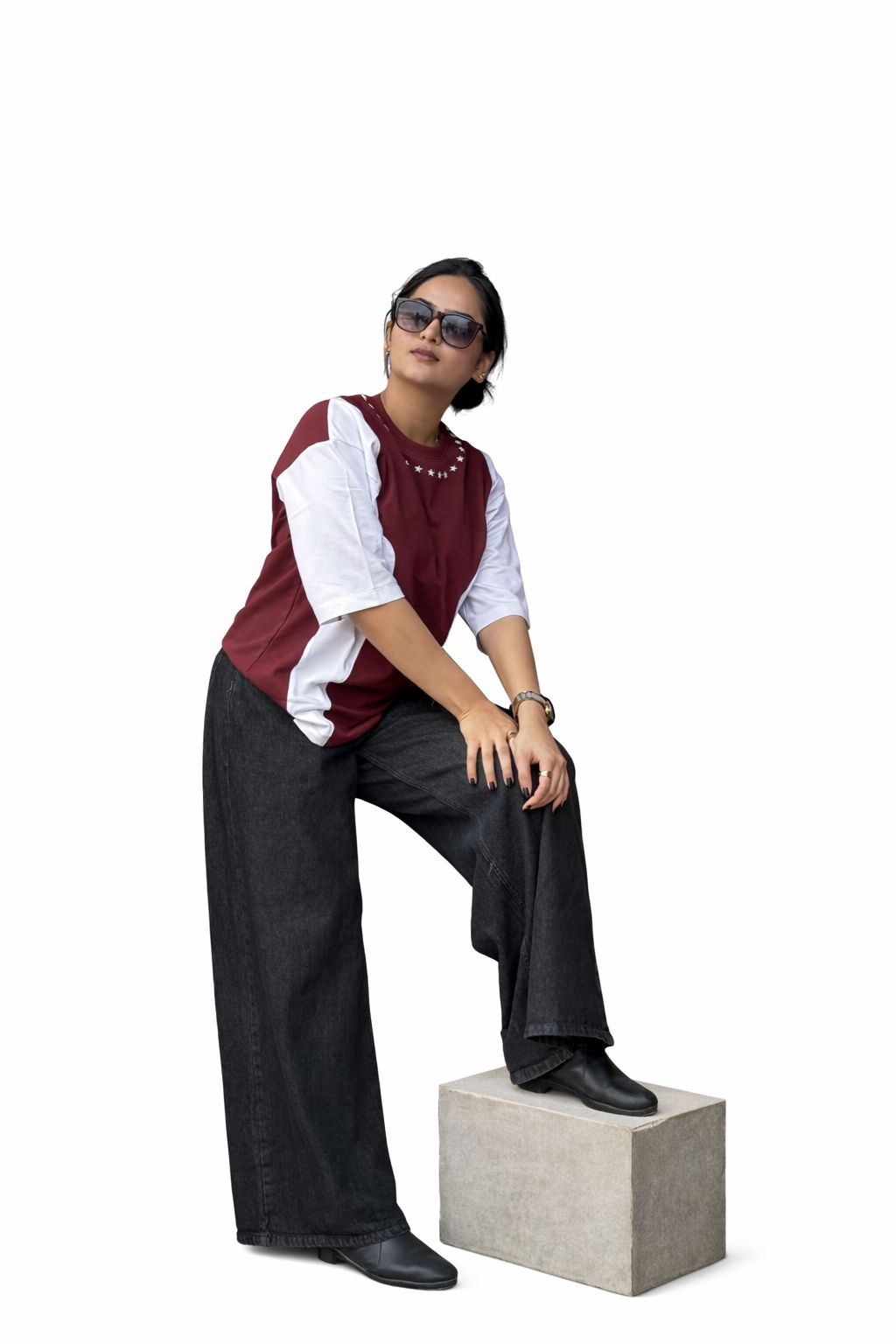 OVERSEIZED TSHIRT WITH CUTTENS AND PRINT