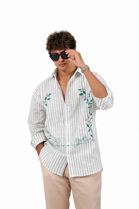 Overseized down shoulder striped shirt with print